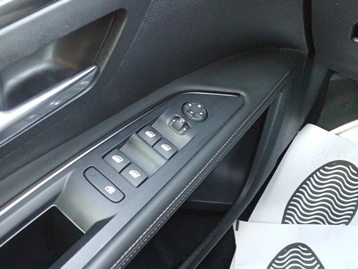 Image véhicule  Peugeot 5008 (18)