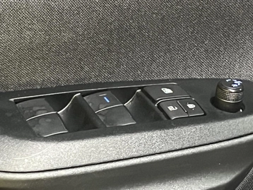 Image véhicule  Toyota YARIS (12)