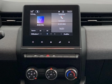 Image véhicule  Renault CLIO (11)