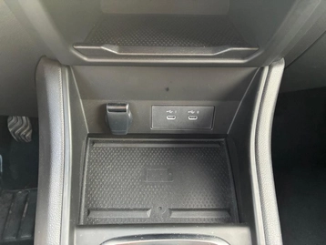 Image véhicule  Renault CAPTUR (36)