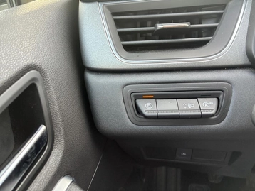 Image véhicule  Renault CAPTUR (21)