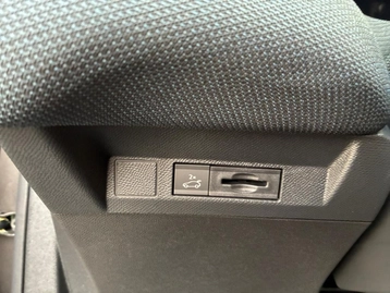 Image véhicule  Citroën C5 AIRCROSS (20)