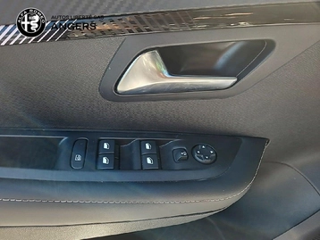 Image véhicule  Peugeot 208 (11)