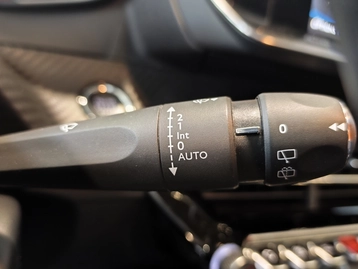 Image véhicule  Peugeot 208 (15)