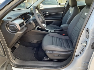 Image véhicule  Jeep AVENGER (9)