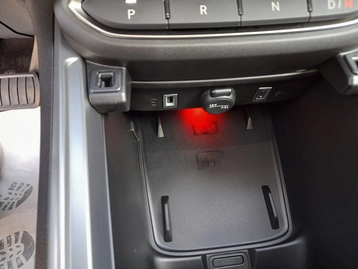 Image véhicule  Jeep AVENGER (19)