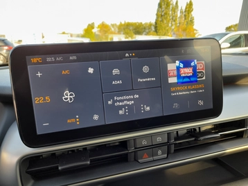 Image véhicule  Jeep AVENGER (17)