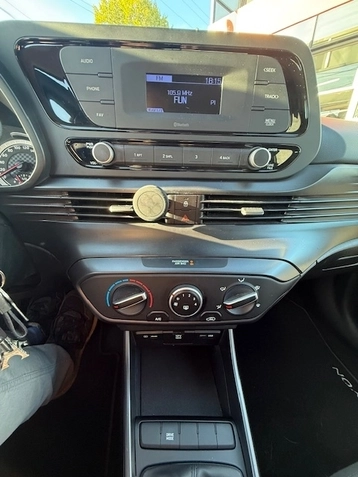 Image véhicule  Hyundai BAYON (13)