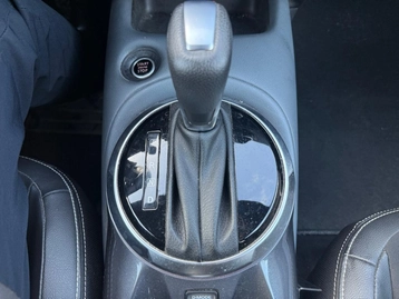 Image véhicule  Nissan JUKE (34)