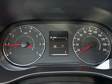 Image véhicule  Dacia SANDERO (11)