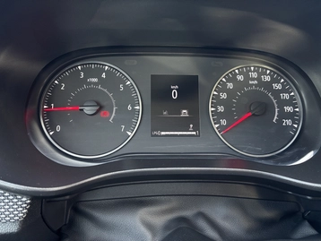 Image véhicule  Dacia SANDERO (9)