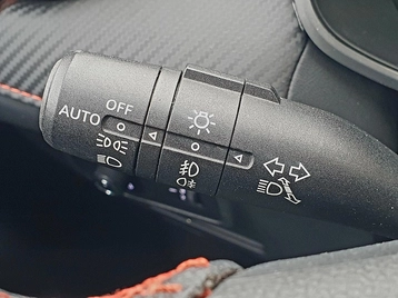 Image véhicule  MG ZS (11)