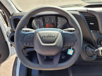 Image véhicule  Iveco DAILY (9)