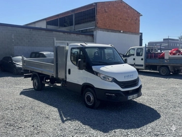 Image véhicule  Iveco DAILY (1)