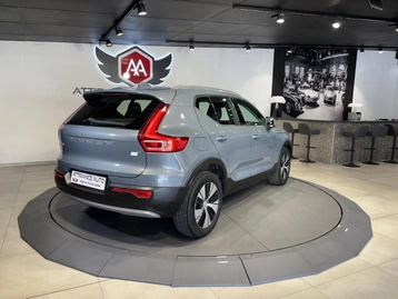 Image véhicule  Volvo XC40 (4)