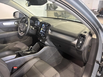 Image véhicule  Volvo XC40 (29)