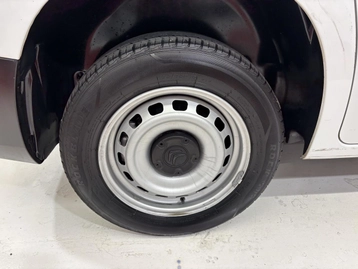 Image véhicule  Citroën BERLINGO (29)