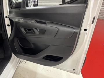 Image véhicule  Citroën BERLINGO (17)