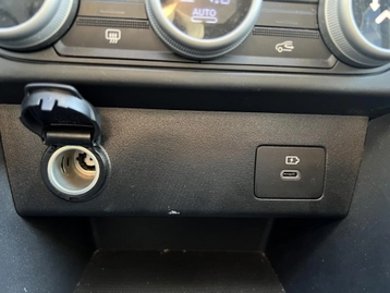 Image véhicule  Dacia JOGGER (42)