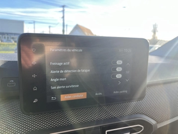 Image véhicule  Dacia JOGGER (36)