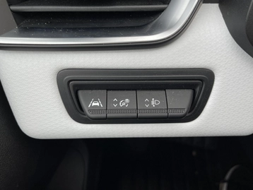 Image véhicule  Renault CLIO (21)