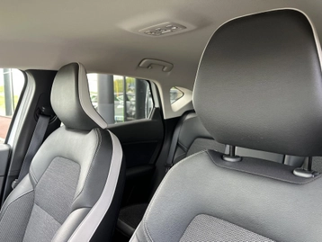 Image véhicule  Renault CAPTUR (15)