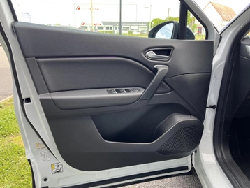 Image véhicule  Renault CAPTUR (29)