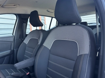 Image véhicule  Dacia Sandero Stepway (3) (4)
