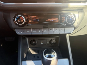 Image véhicule  Hyundai KONA (15)