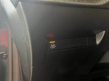 Image véhicule  Peugeot 208 (14)