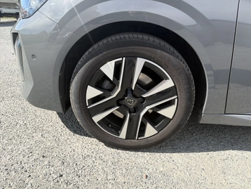 Image véhicule  Peugeot 208 (8)