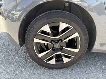 Image véhicule  Peugeot 208 (10)