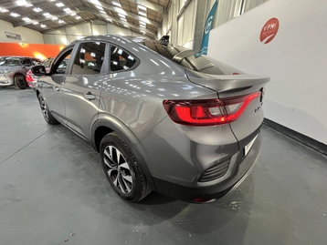 Image véhicule  Renault ARKANA (2)