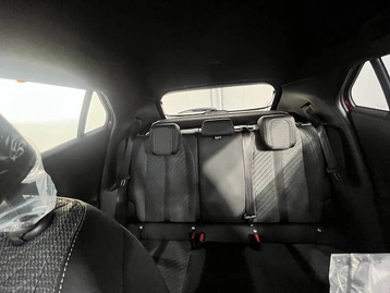 Image véhicule  Peugeot 2008 (16)