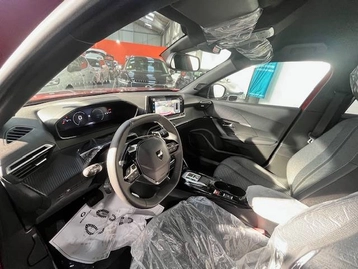 Image véhicule  Peugeot 2008 (8)