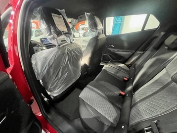 Image véhicule  Peugeot 2008 (17)