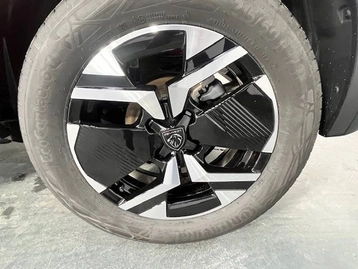 Image véhicule  Peugeot 2008 (19)