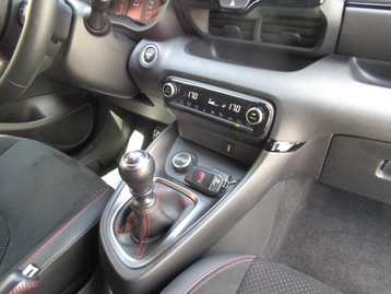 Image véhicule  Toyota YARIS (7)