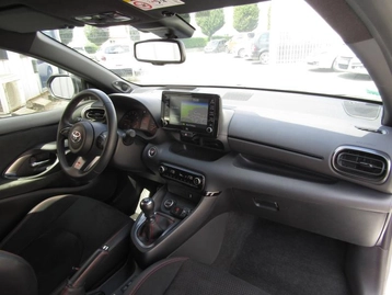 Image véhicule  Toyota YARIS (5)
