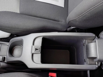 Image véhicule Renault KANGOO EXPRESS (27) Image véhicule Renault KANGOO EXPRESS (27)