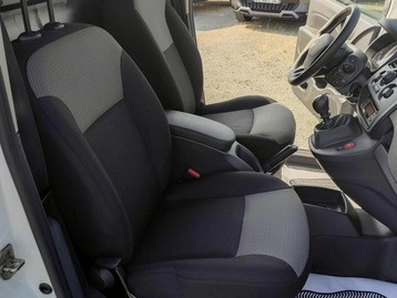 Image véhicule Renault KANGOO EXPRESS (6) Image véhicule Renault KANGOO EXPRESS (6)