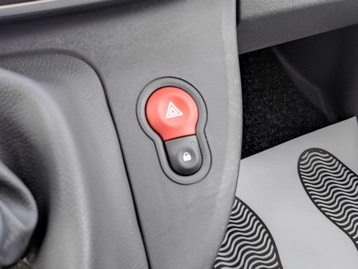 Image véhicule Renault KANGOO EXPRESS (26) Image véhicule Renault KANGOO EXPRESS (26)