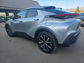 Image véhicule  Toyota C-HR (2)