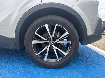 Image véhicule  Toyota C-HR (21)