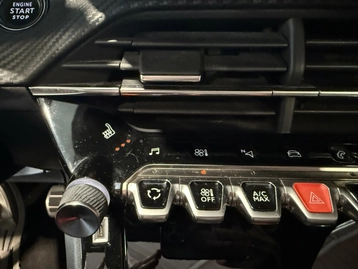 Image véhicule  Peugeot 2008 (16)