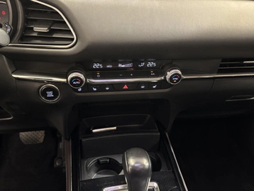 Image véhicule  Mazda CX-30 2021 (16)