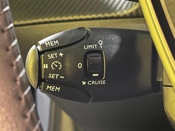 Image véhicule  Peugeot 208 (22)