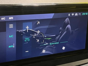 Image véhicule  Peugeot 208 (13)