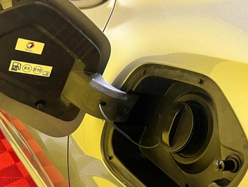 Image véhicule  Peugeot 208 (8)