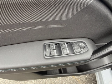 Image véhicule  Renault CAPTUR (12)